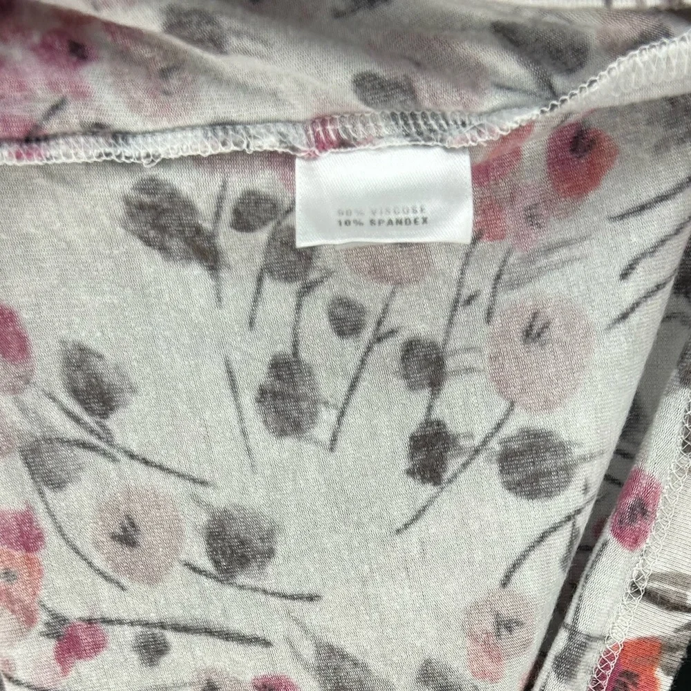 Women’s St. John White Red Designer Floral Viscose Spandex Top Size P Small - Picture 4 of 6